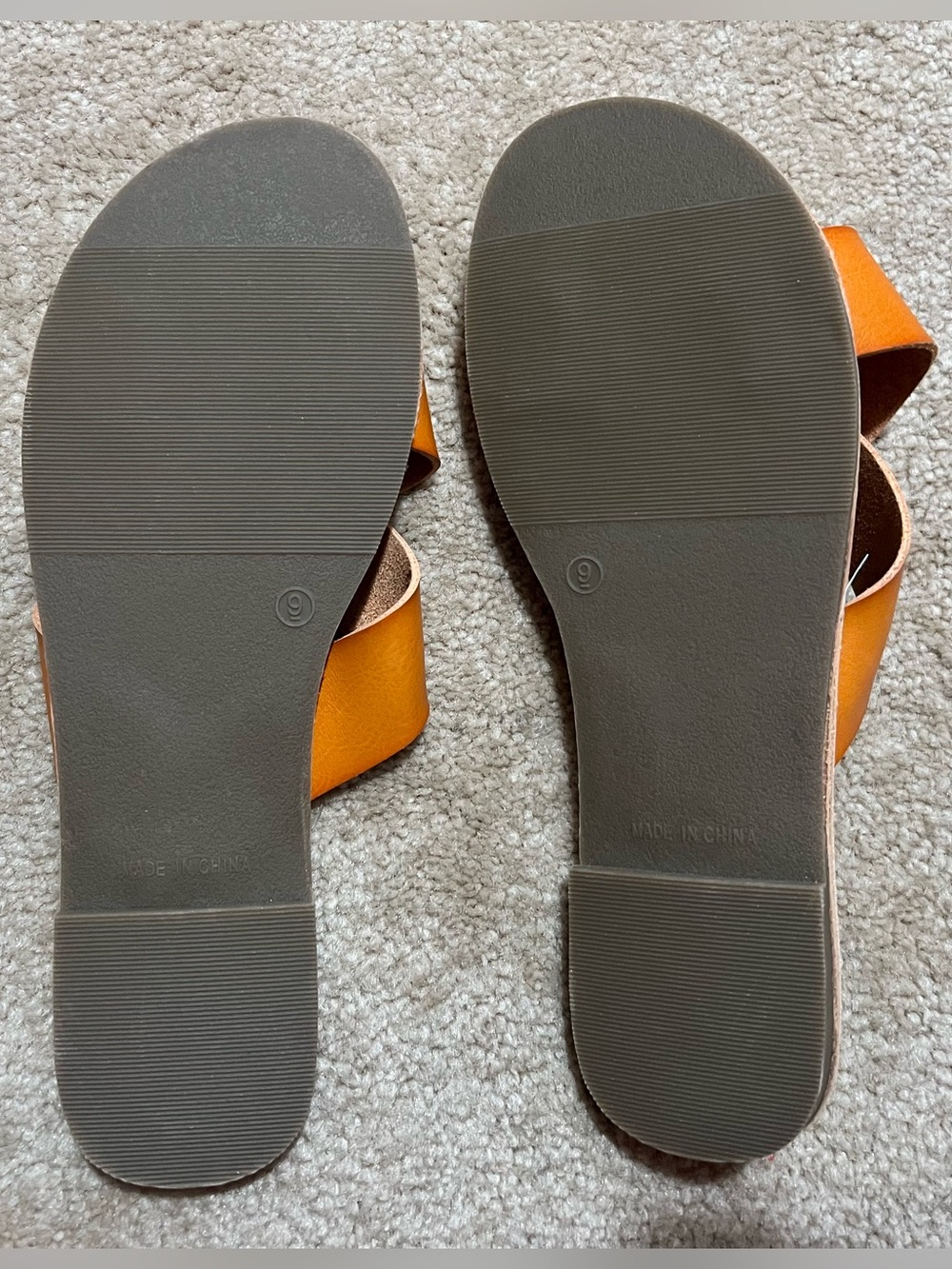 NWOT - GAP Women's Cognac Leather Cross-Strap Slide Sandals - Picture 4 of 7